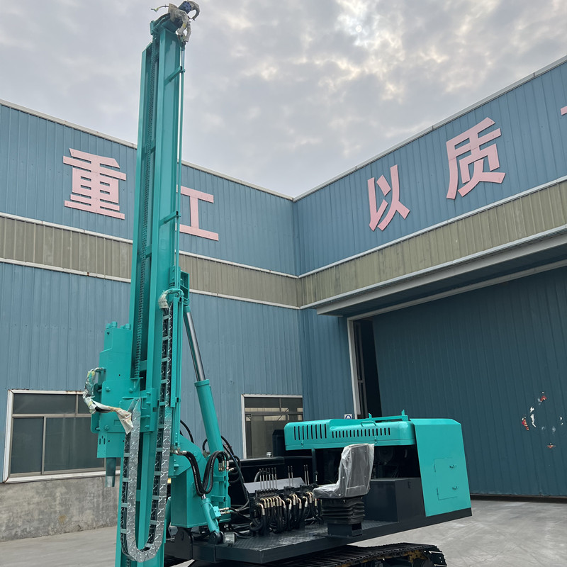 光伏打桩机